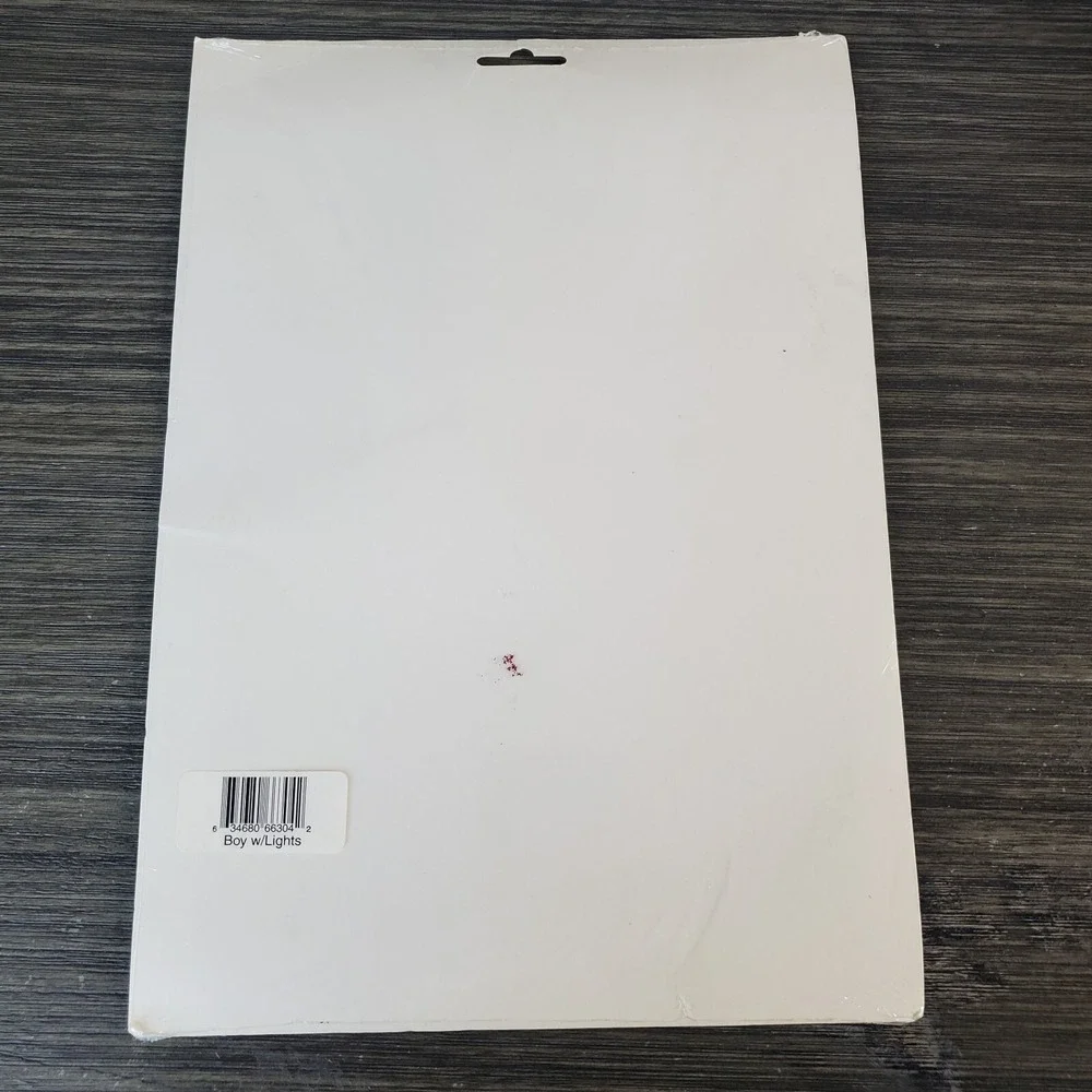 NOS Precious Moments Stationary‎ 25 Sheets BOY WITH LIGHTS 8.5